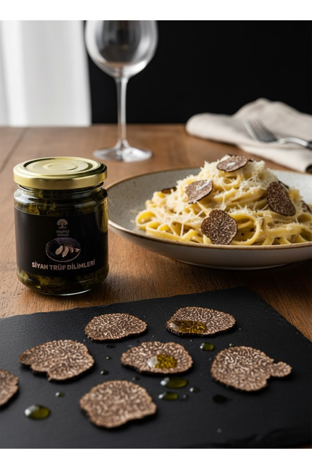 TRUFFLE WORLD Siyah Trüf Dilimleri 175 Gr - Zeytinyağlı - Gerçek Tuber Aestivum (Yaz Trüfü)